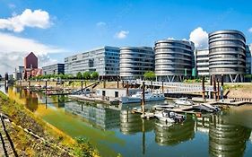 Onthepoint, Erdgeschoss, Abstellplatz Fuer Fahrraeder, City Und Innenhafen 5 Gehminuten!!!
